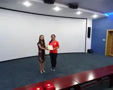 米乐体育官网-柯隆队员拼尽全力，收获胜利